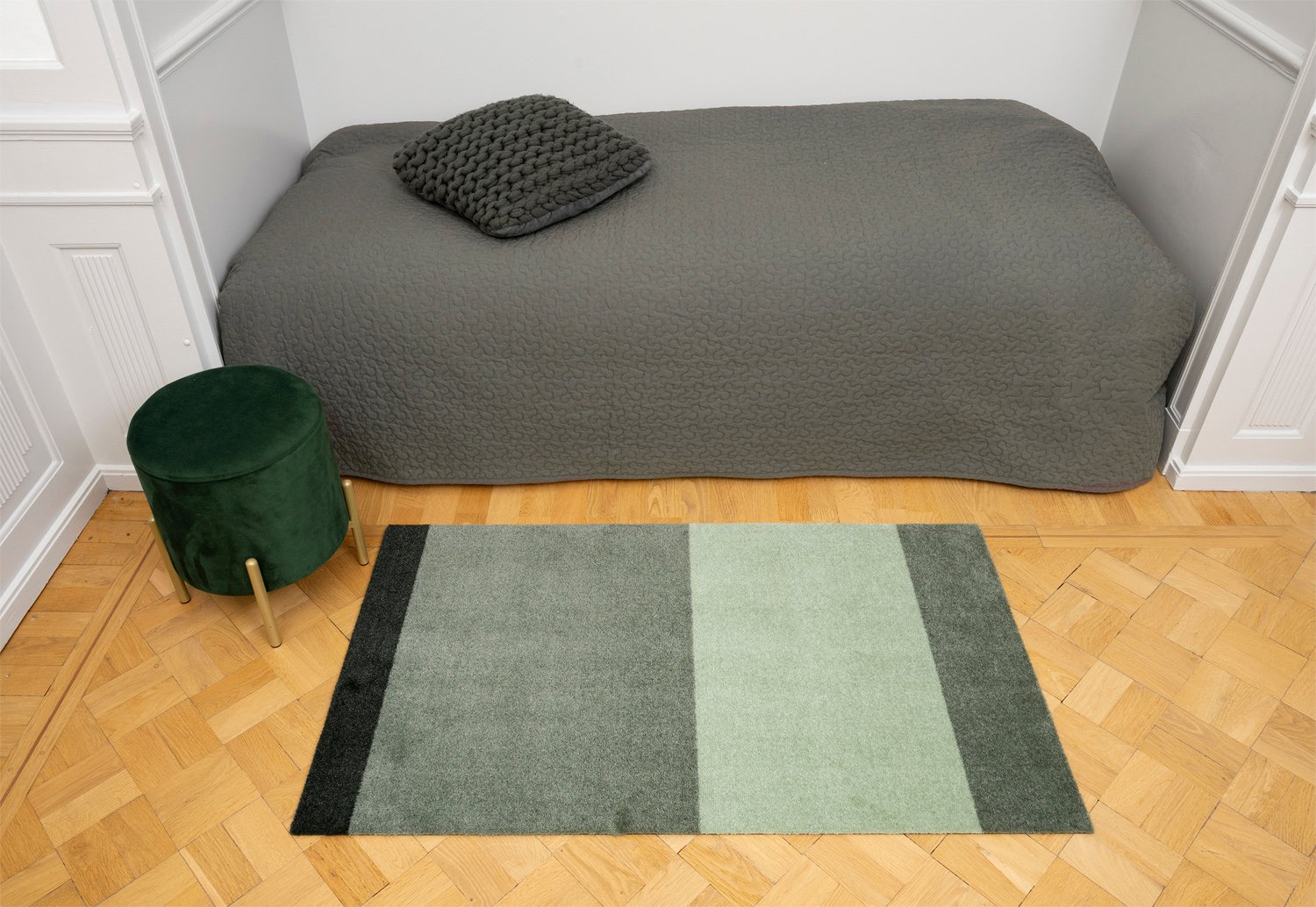 Løber, 67x120 Cm, Stripeshorizon Lys Støvet Og Mørkegrøn Black Friday Tica Copenhagen Tilbud